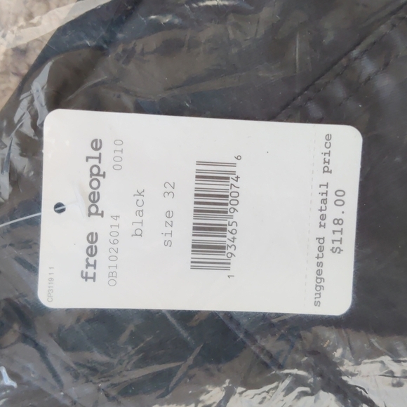 NEW Free People Spellbound Coated Jean Black 32 - Picture 11 of 11